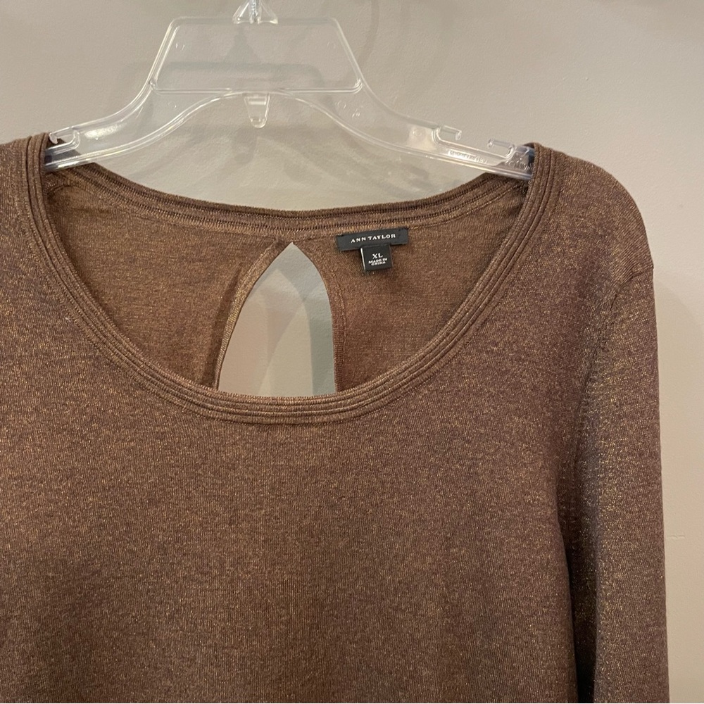 Ann Taylor Top Metallic Bronze Long Sleeve Back Cut Out Stretch Knit - Picture 2 of 5